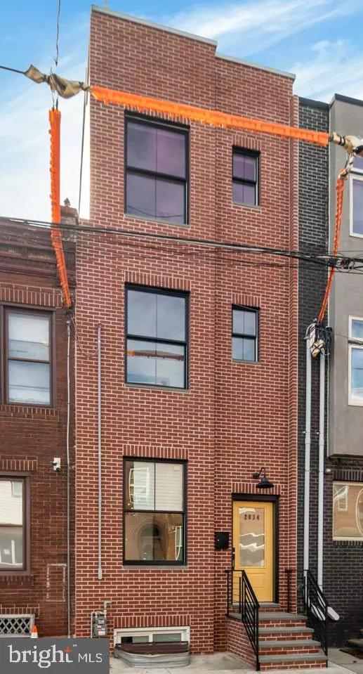 2034 E DAUPHIN ST, Philadelphia, PA 19125