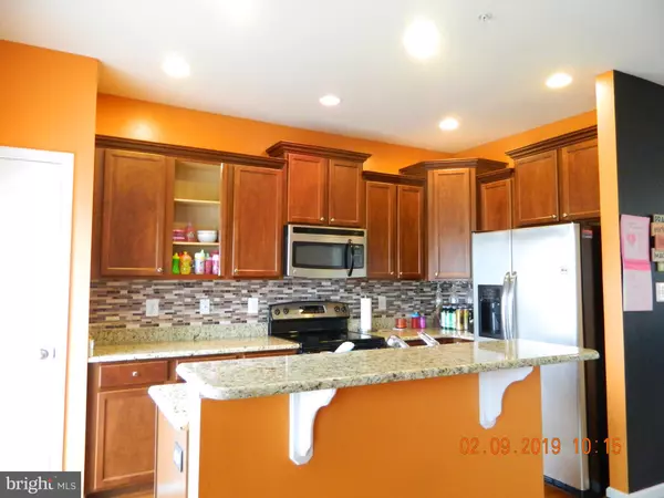 Waldorf, MD 20602,11723 PALM DESERT PL