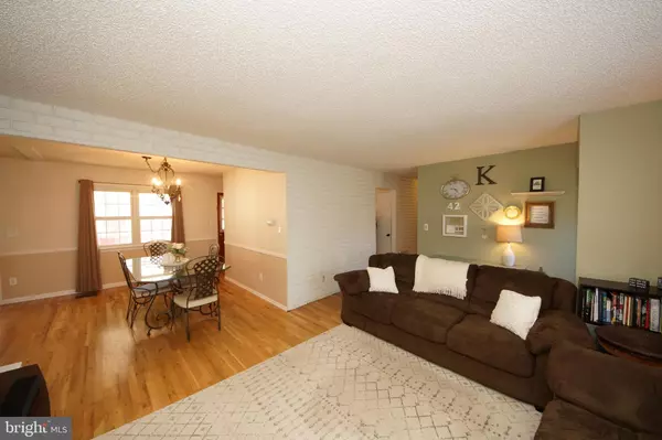 Hamilton, NJ 08620,42 APOLLO DR