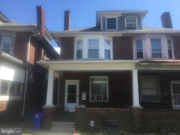 1823 HOLLY ST, Harrisburg, PA 17104