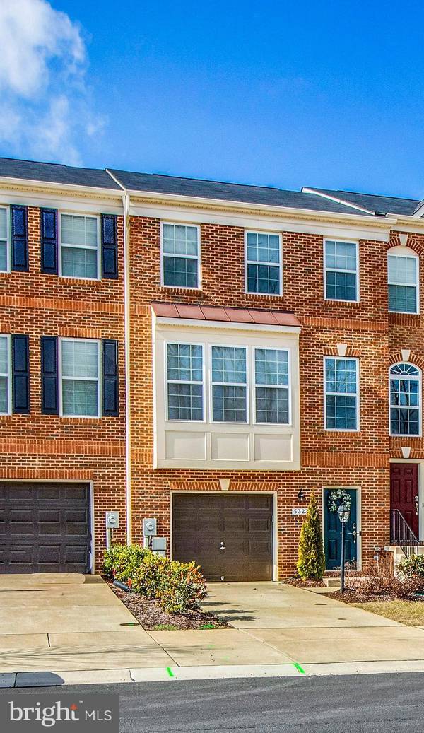 5323 ROCKINGHAM PL, White Plains, MD 20695