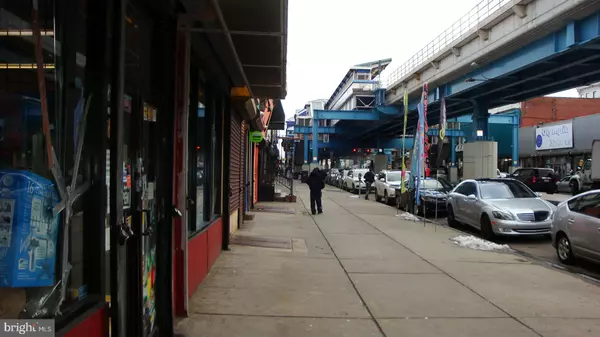 Philadelphia, PA 19139,5237-5239 MARKET ST