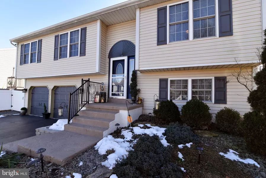 4340 SUTTON CIR, Reading, PA 19606