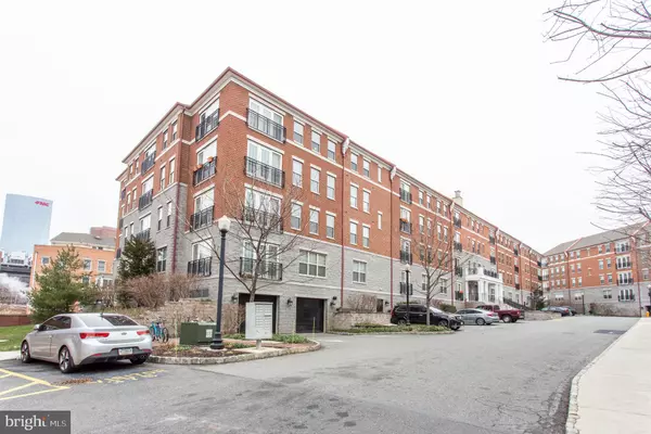 Philadelphia, PA 19146,500 REGATTA DR #2536