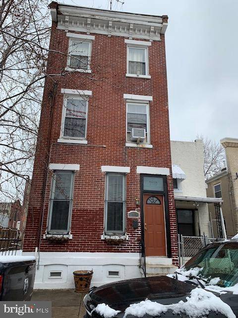 2119 E YORK ST, Philadelphia, PA 19125