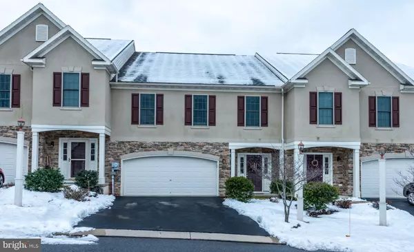 10 HARDY CT, Lancaster, PA 17602