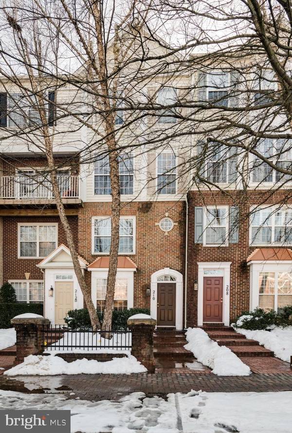 210 FALLSGROVE BLVD #10, Rockville, MD 20850