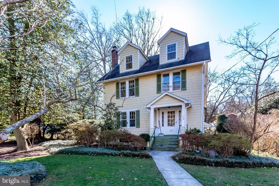 208 E COLUMBIA ST, Falls Church, VA 22046