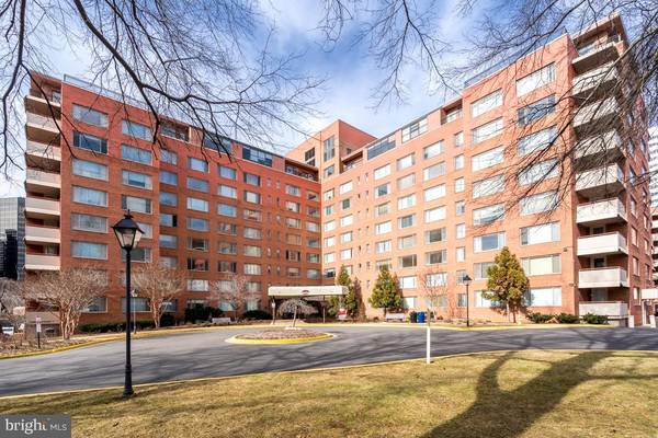 1111 ARLINGTON BLVD #601, Arlington, VA 22209