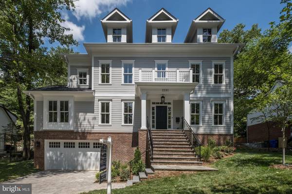 2231 N VERMONT ST, Arlington, VA 22207