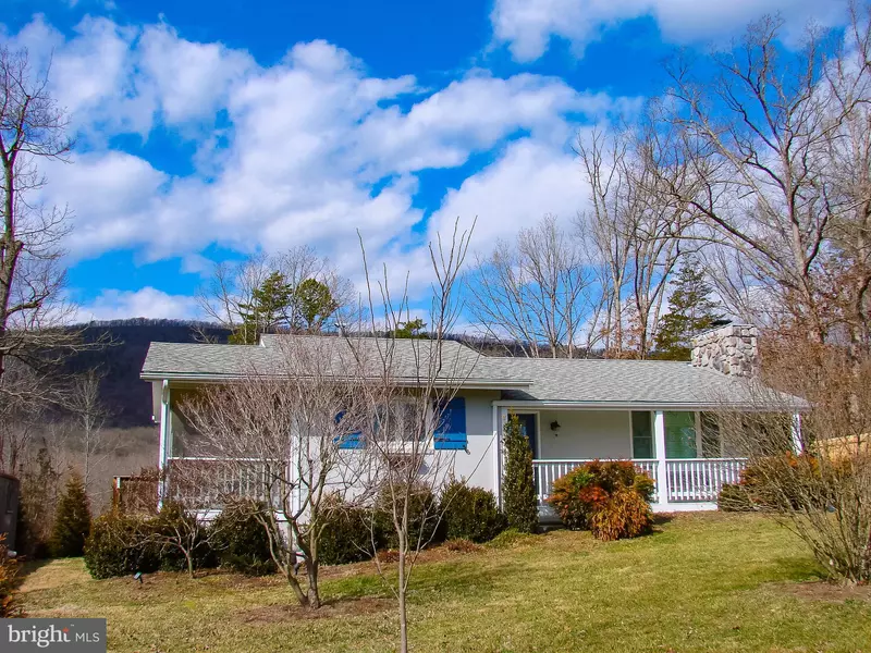 422 MOUNTAINVIEW DR, Luray, VA 22835