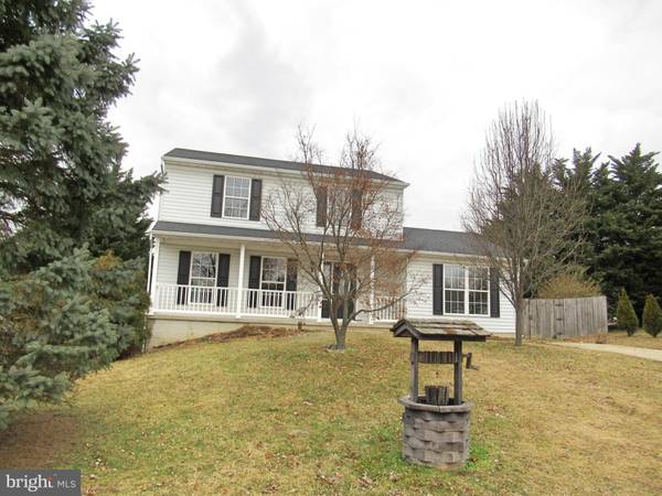 6 DOVE CIR, Hanover, PA 17331