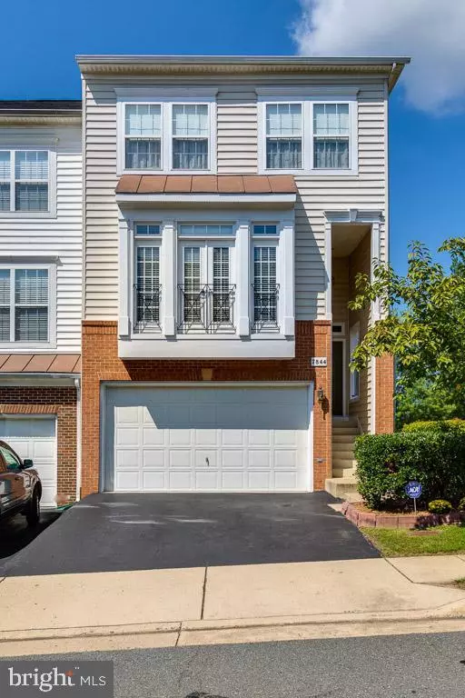 Alexandria, VA 22315,7844 LOCUST LEAF LN