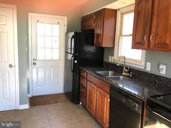 Fredericksburg, VA 22408,305 TULIP CIR