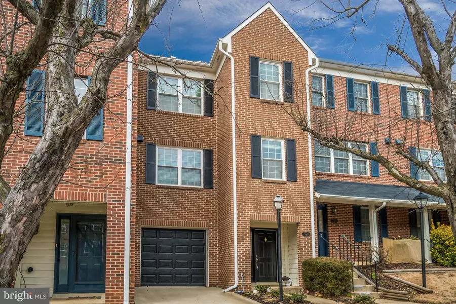 7727 MARSHALL HEIGHTS CT, Falls Church, VA 22043