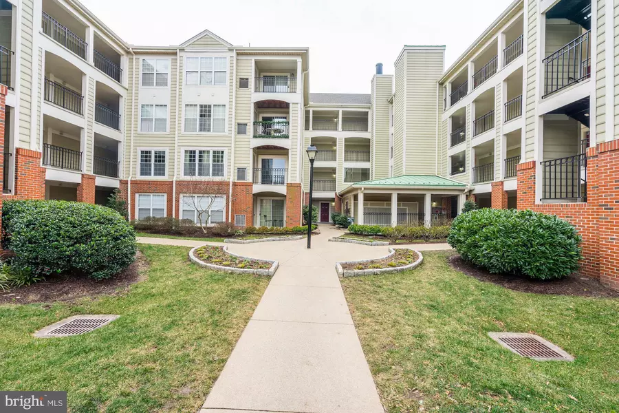 1100 QUAKER HILL DR #101, Alexandria, VA 22314