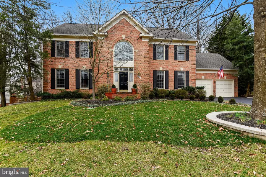 8534 OAK CHASE CIR, Fairfax Station, VA 22039