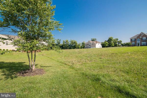 Martinsburg, WV 25403,100 ABINO HILLS WAY W