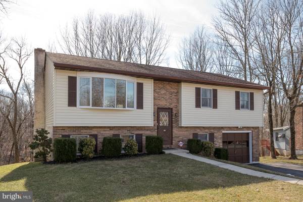 234 LILAC LN, Douglassville, PA 19518