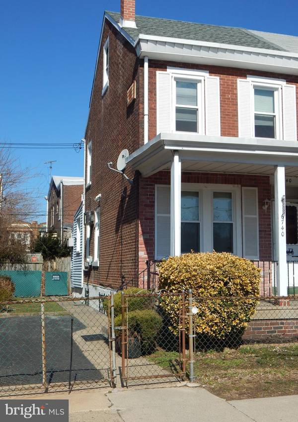 Philadelphia, PA 19135,6740 VANDIKE ST