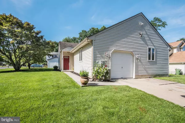 Cherry Hill, NJ 08002,1 ISAAC LN