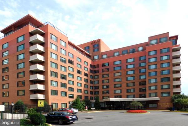 1011 ARLINGTON BLVD #911, Arlington, VA 22209