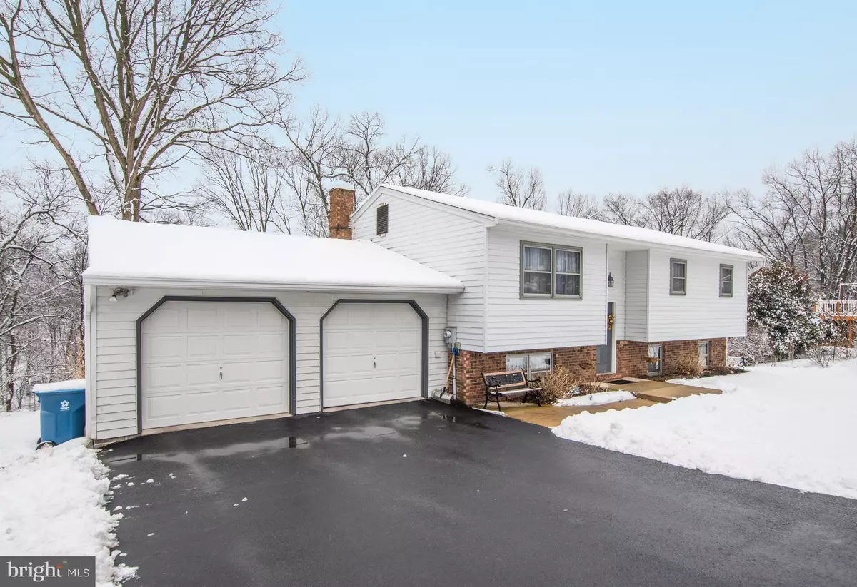 Etters, PA 17319,90 HIGHLAND CIR