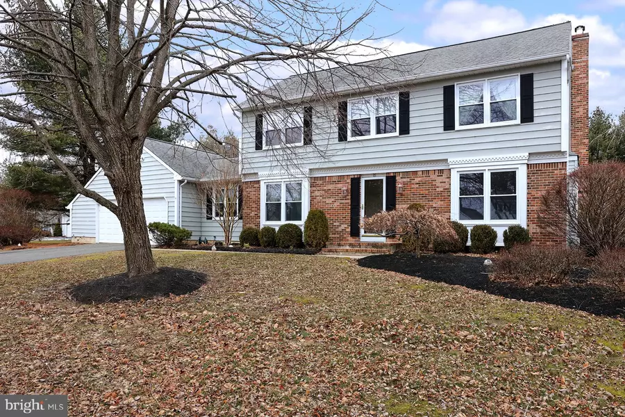 16 GREENFIELD DR S, Princeton Junction, NJ 08550