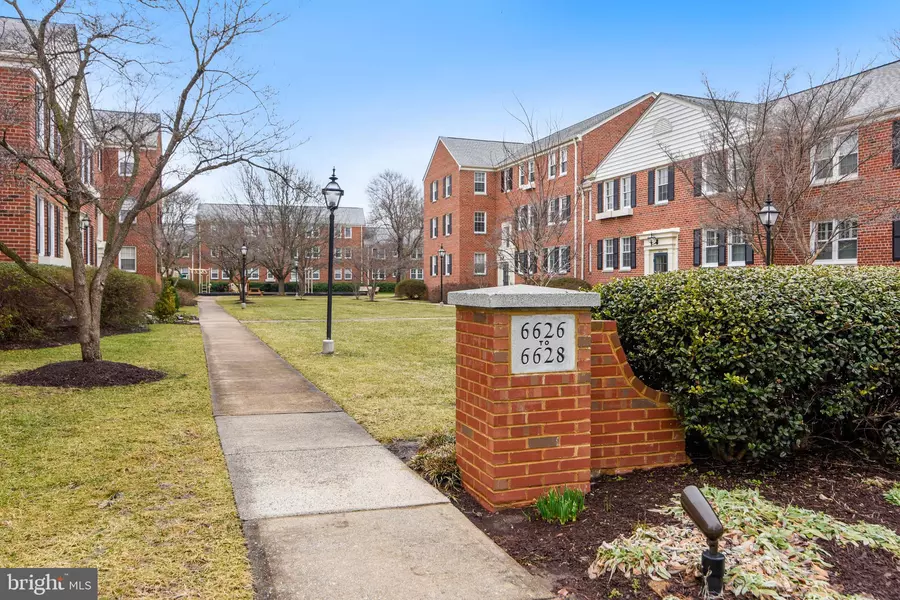 6626 E WAKEFIELD DR #A2, Alexandria, VA 22307