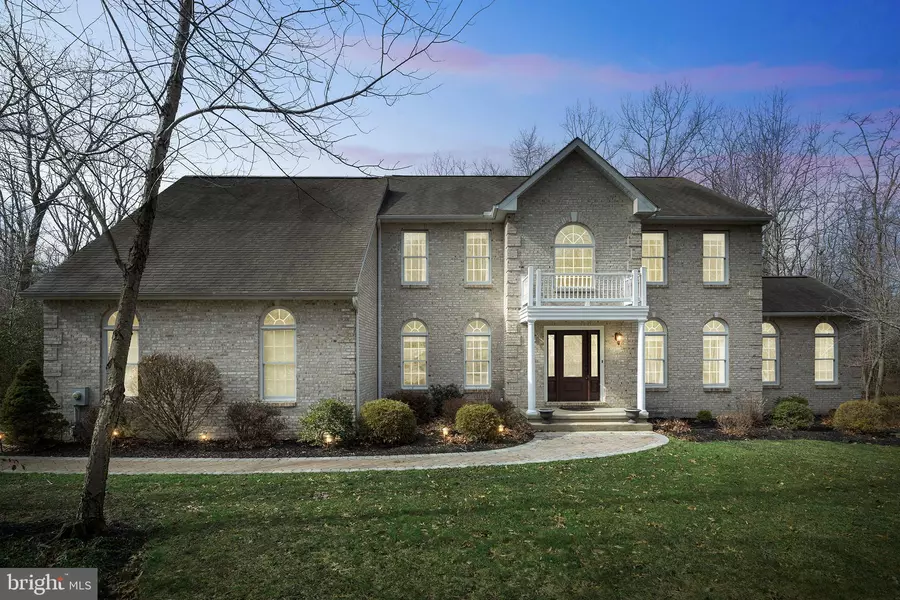 16 WINDING WAY, Mullica Hill, NJ 08062