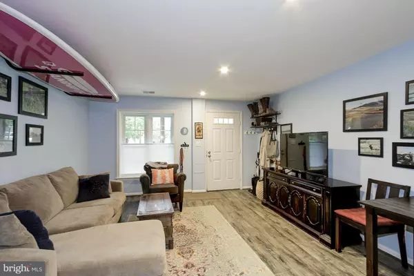Bethesda, MD 20815,6728 OFFUTT LN #200A