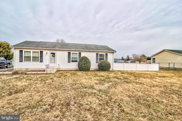 2017 ANDREWS LAKE RD, Felton, DE 19943