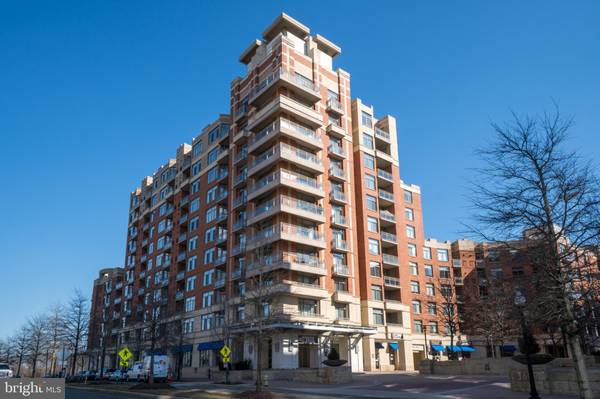 3650 S GLEBE RD #244, Arlington, VA 22202