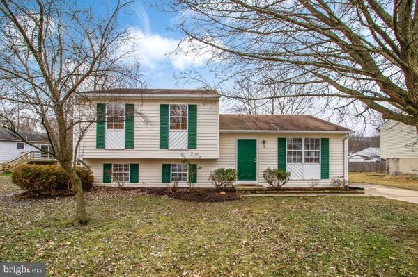 19 SUE LN, Newark, DE 19711