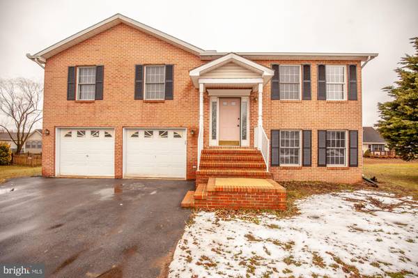 62 FINCH LN, Falling Waters, WV 25419