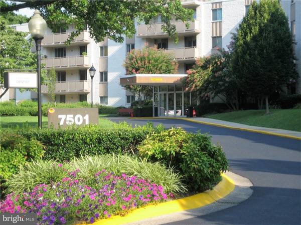 7501 DEMOCRACY BLVD #B-413, Bethesda, MD 20817