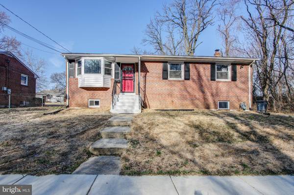 2701 PINECREEK PL, District Heights, MD 20747