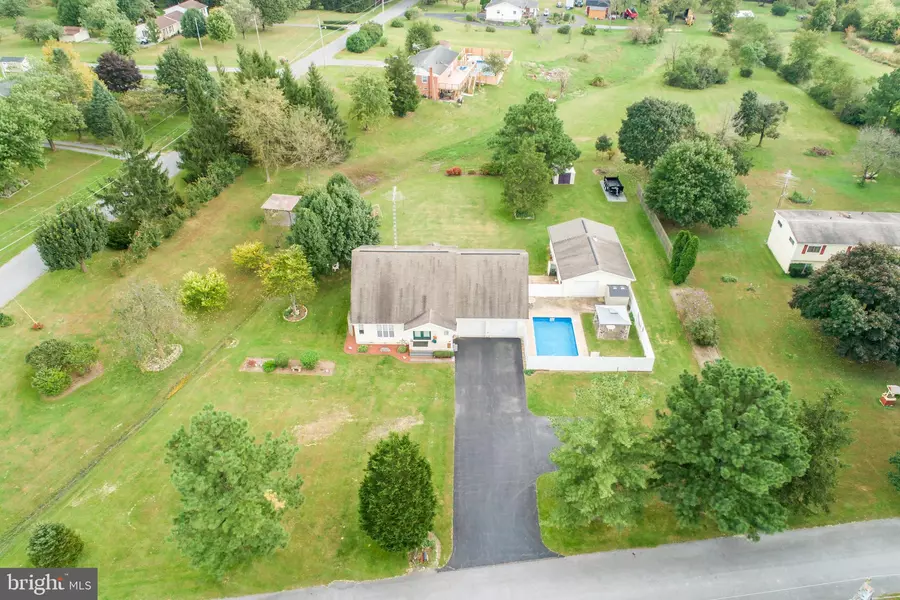 35 COMPTON LN, Martinsburg, WV 25404