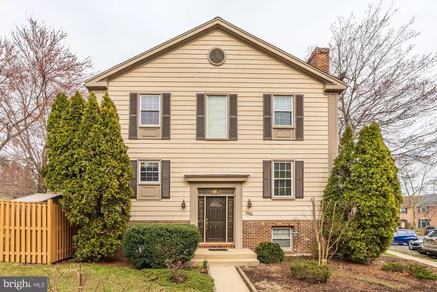 7516 AMESBURY CT, Alexandria, VA 22315