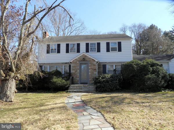 2 RADCLIFFE RD, Yardley, PA 19067