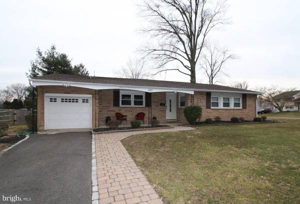 107 HEDGEROW DR, Yardley, PA 19067