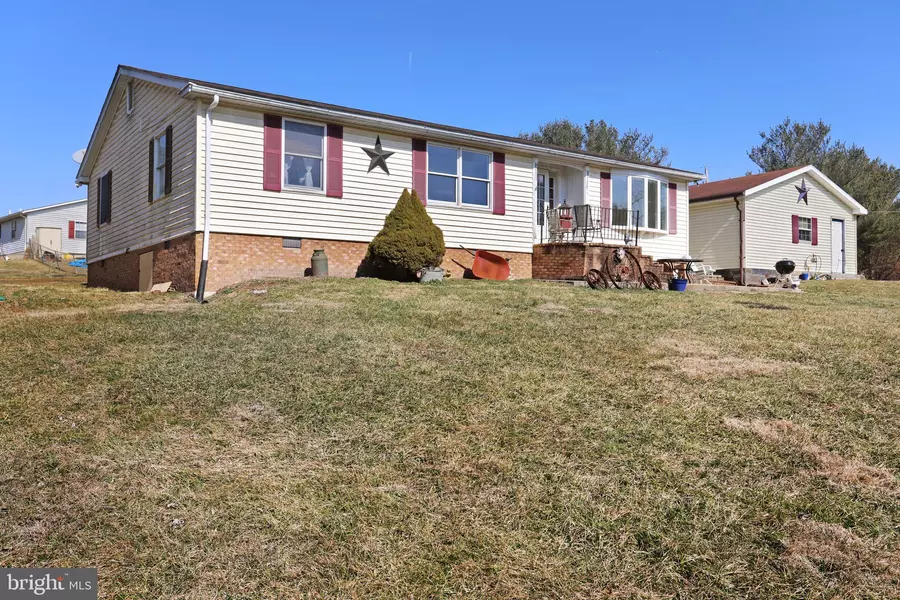 1827 WIDE HORIZON BLVD, Kearneysville, WV 25430