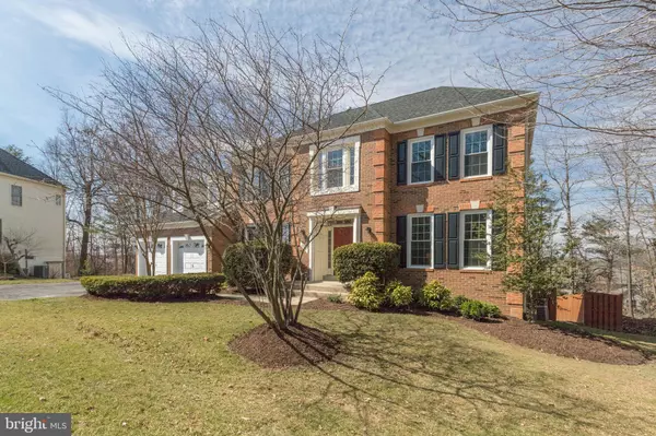 Fairfax, VA 22030,13114 HEART LEAF CT