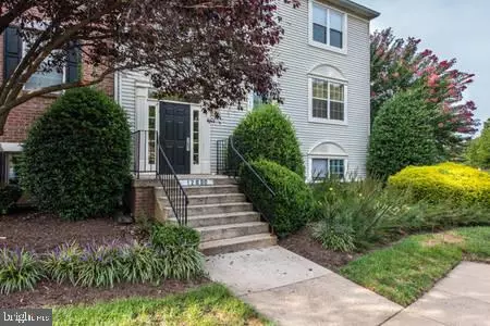 Fairfax, VA 22033,12000 GOLF RIDGE CT #351