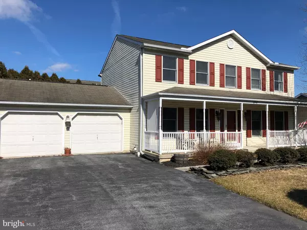 8776 PRESIDENTS DR, Hummelstown, PA 17036