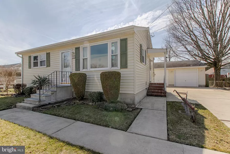 33 HARVARD RD, Pennsville, NJ 08070