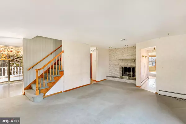 Cresaptown, MD 21502,15618 YODER CT SW