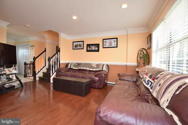 Woodbridge, VA 22193,13821 BLUEFIN DR