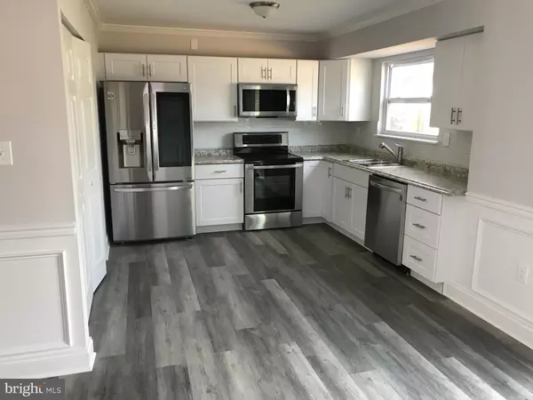 Waldorf, MD 20601,10764 CEDARWOOD DR