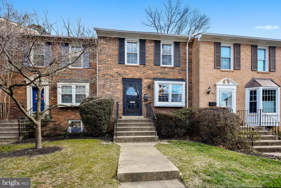 546 WINDOVER AVE NW, Vienna, VA 22180